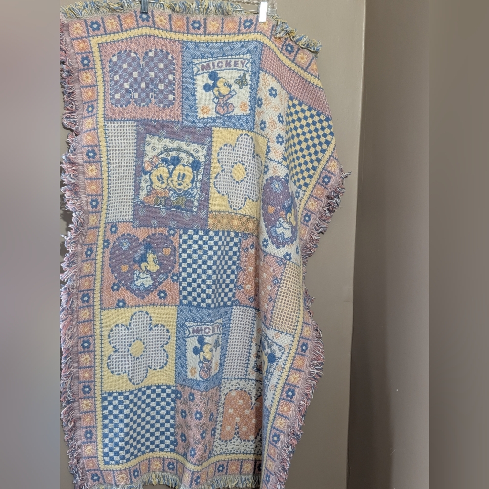 Mickey&Minnie VintageTapestry Baby Blanket, 47x31 1/2, Pastel Colors